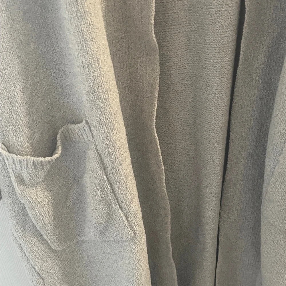 Natori Soft Gray Lounge Robe - Picture 4 of 7